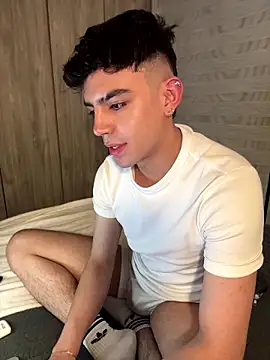 Онлайн чат XXX aronnhidden