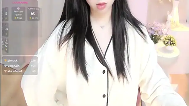 shynana 现场XXX聊天