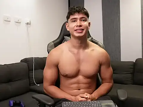 Bray_Kevin Live XXX-Chat