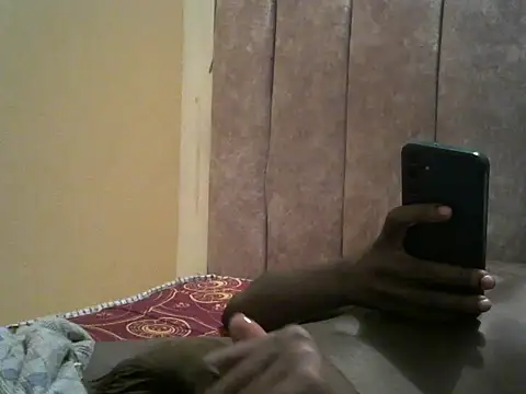 Bigras0011's Live XXX Chat