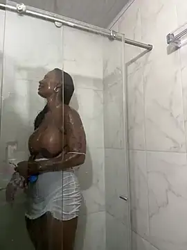 XXX chat uživo modela Bustykeyla