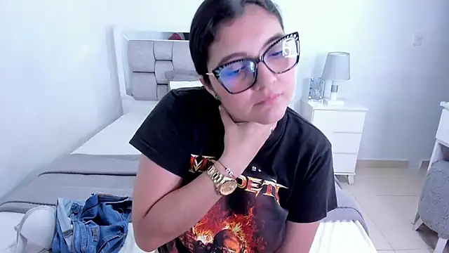 Chat XXX en directo de Camilaa_bueno