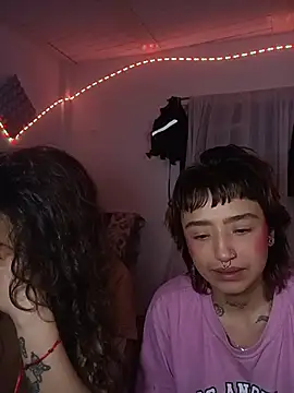 AlexxaAndRileyy: απευθείας συνομιλία ΧΧΧ
