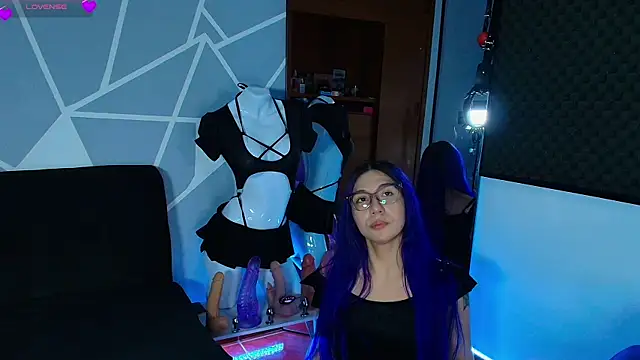 karlamoon23 live XXX chat