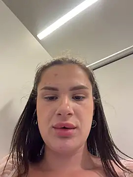 Chat XXX ao vivo de MiraReach