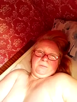 Czat XXX na żywo – SquirrelFine