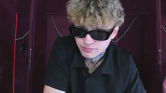 JonnyDarka 라이브 XXX 채팅