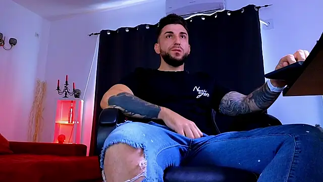 دردشة MightyAaron66 الجنسية المباشرة