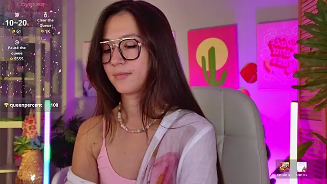 Chat XXX en directo de LanaBaker