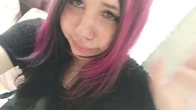 Chat +18 de IronicBuckle ao vivo