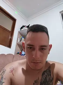Chat +18 de DANTECROS ao vivo
