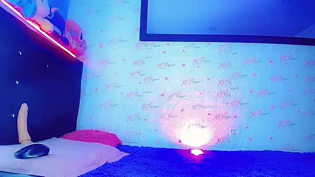 XXX chat uživo modela SamiraHot1