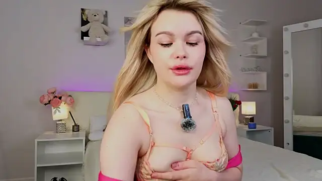 Chat +18 de ShyEmma_ ao vivo