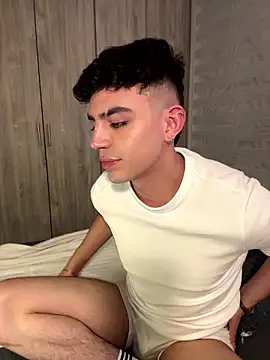 aronnhidden Live XXX-chat