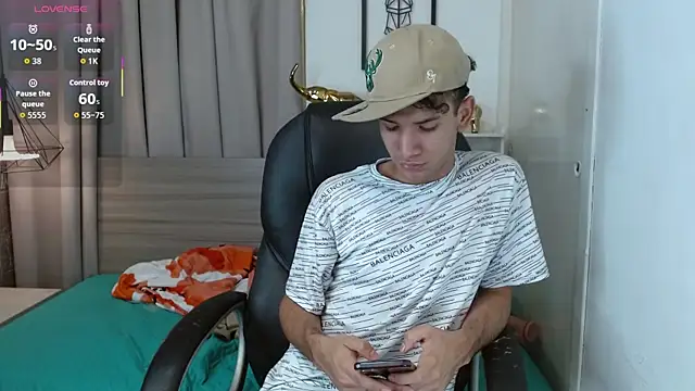 JDWhite18's Live XXX Chat