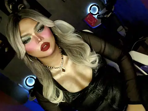 Queen_athenax Chat XXX in diretta