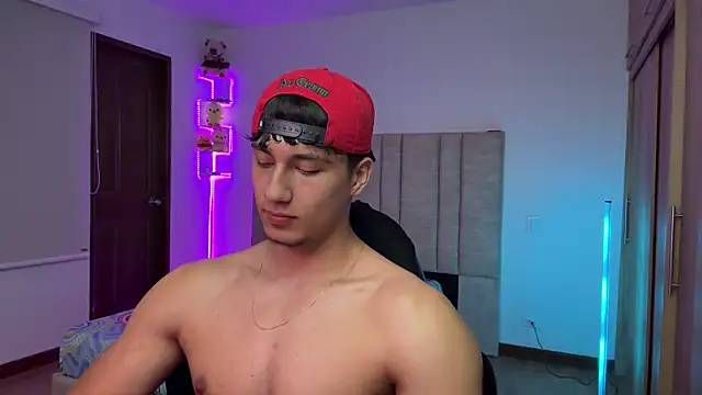 Chatroom XXX en direct de CHRIS_MORGAN1