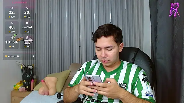Živý XXX chat Julian_Smith21