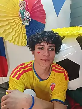 LittleTymmy Adlı Modelin Canlı XXX Sohbeti