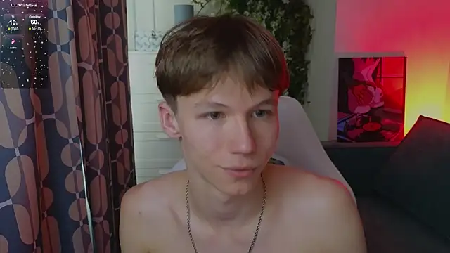 cuMte_boy 即時 XXX 聊天