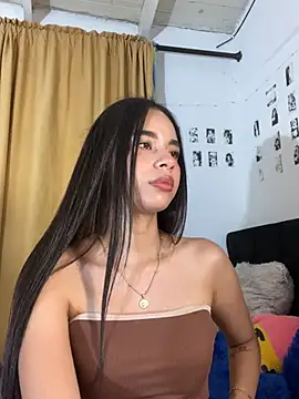 Milleradhara24 Live XXX-chat