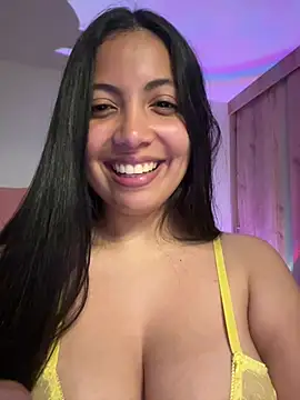 Chat XXX en directo de Nina_Belle