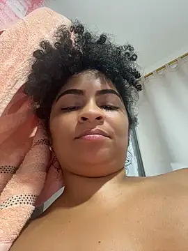 Tana_latin1- Chat XXX in diretta
