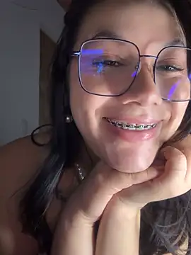 Chat +18 de roldanmary ao vivo