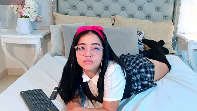 AntonellaBons' Live XXX Chat