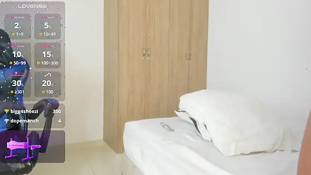NAMIMAYERS2 Adlı Modelin Canlı XXX Sohbeti