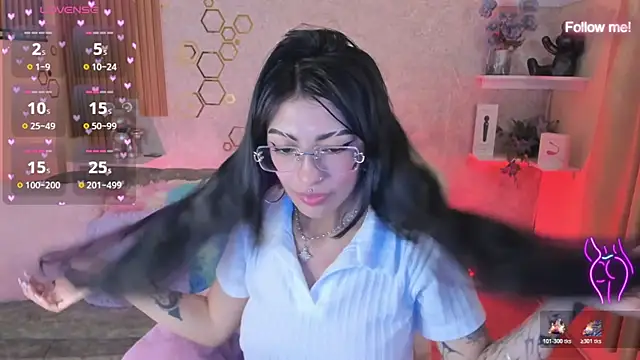 XXX chat uživo modela mia_devine_