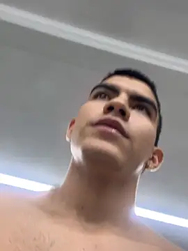Sebastian_Vega Live XXX-chat