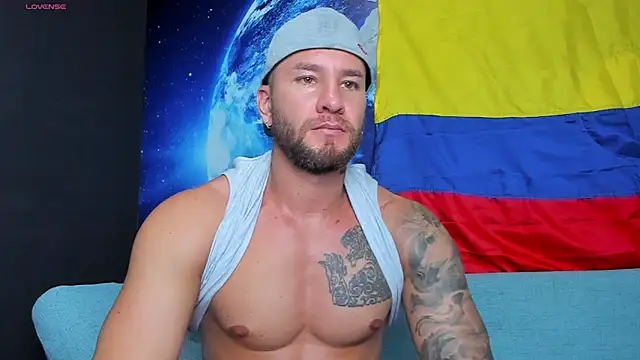 Chat +18 de delessandro_world ao vivo