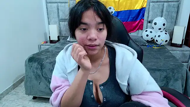 Chat XXX en directo de laureentt_