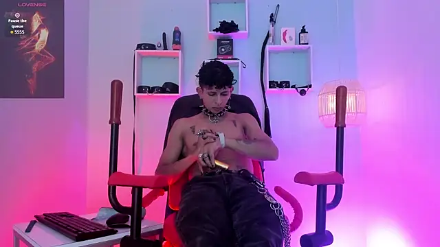 Maximoking26 webkamerás műsora