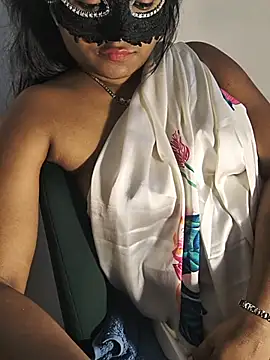 DIRTYSECRET_QUEEN_07 Adlı Modelin Canlı XXX Sohbeti