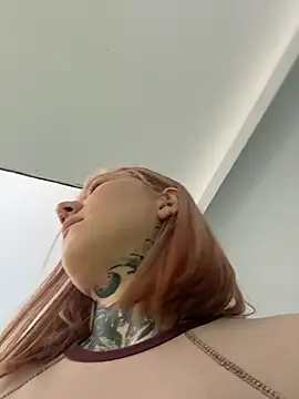 Chatroom XXX en direct de FionaMurr