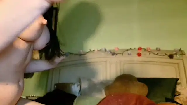 GardenGirl00 Chat XXX live