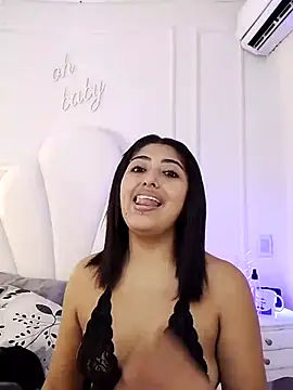 צ'אט XXX בשידור חי של Kaylachannell