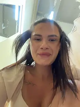 Chat XXX ao vivo de MiraReach