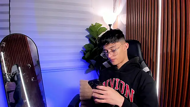 Živý XXX chat Patrick_Howland_