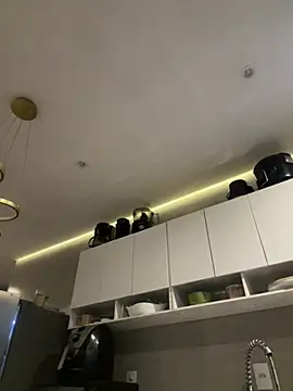 XXX chat uživo modela Ale_Mineiro