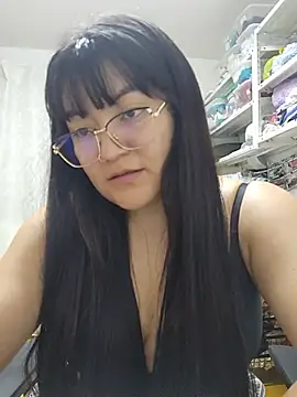 Czat XXX na żywo – Louise_0105