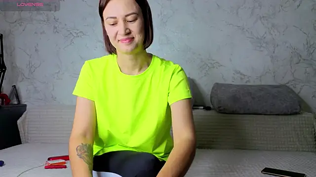 Helen198705 现场XXX聊天