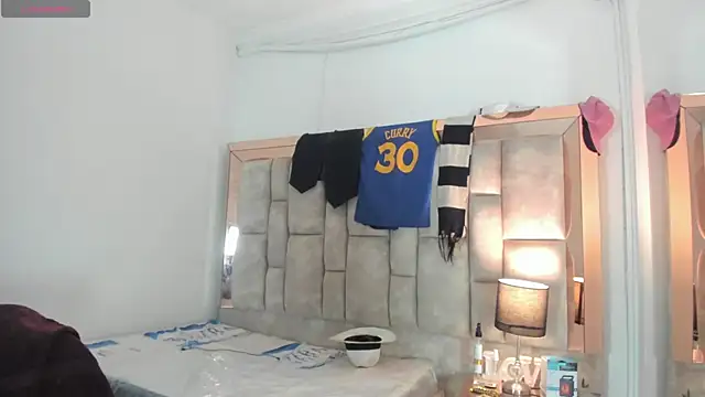 Titan_Moreno_n Live XXX chat