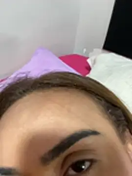 Jullyanaximeness Webcam-Show