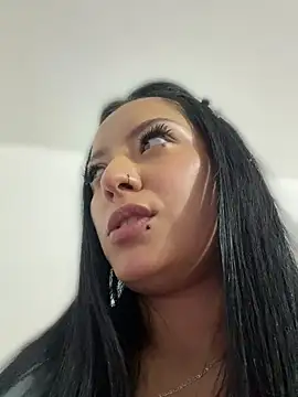 Melii_1's Live XXX Chat
