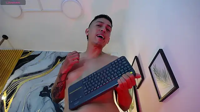 XXX chat uživo modela Dereck_Smithh