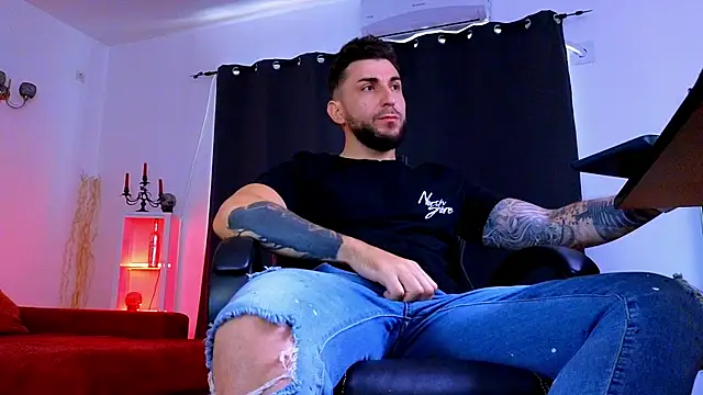 Chat XXX en directo de MightyAaron66