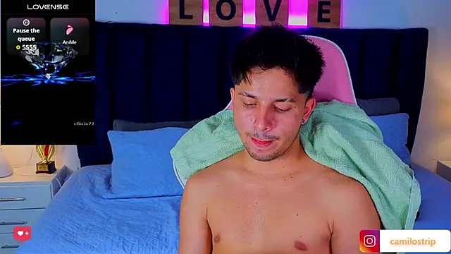 Chat +18 de Issac_james_ ao vivo